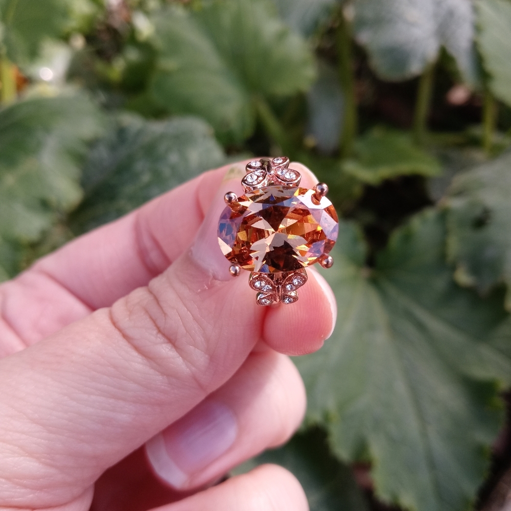 Ring - Picture 5 of 8
